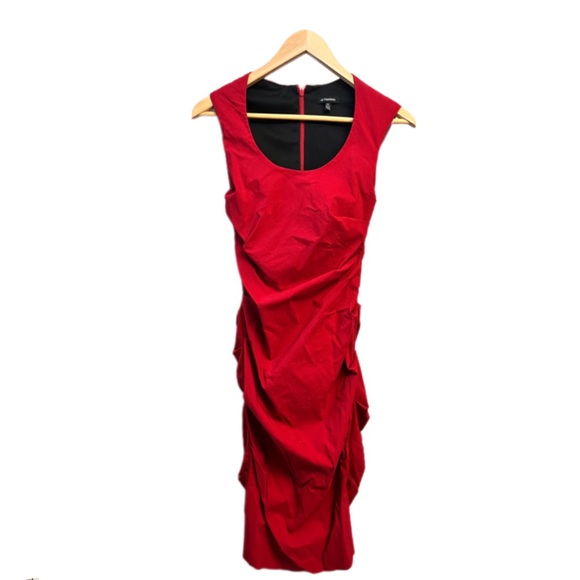 Red Le Chateau Ruched Body Con Dress - Picture 2 of 3